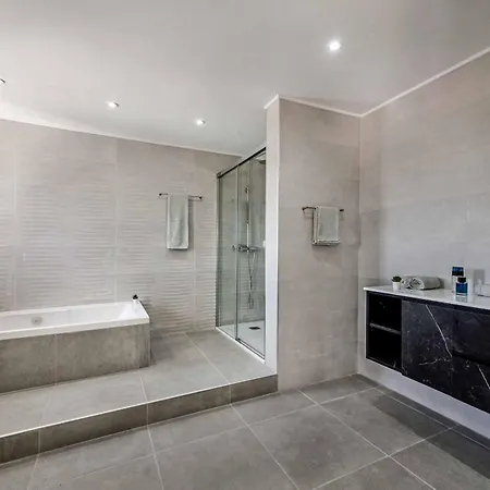 Dourado 빌라 볼리케임