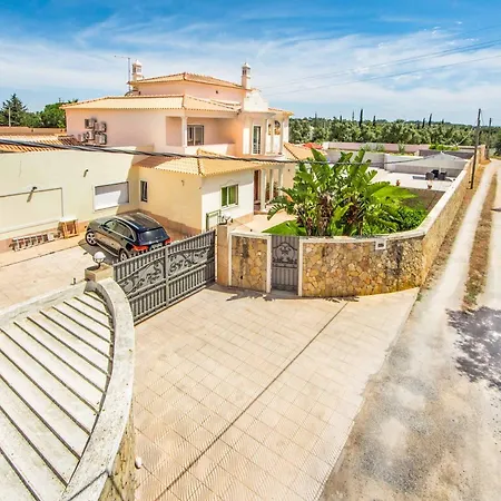 Dourado Villa