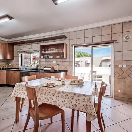 Dourado 볼리케임