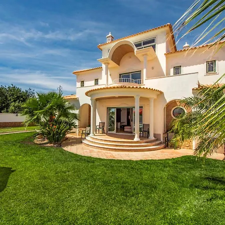 Dourado Villa