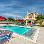 Villa Dourado