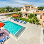 Dourado Villa *