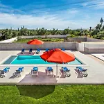 Villa Dourado *